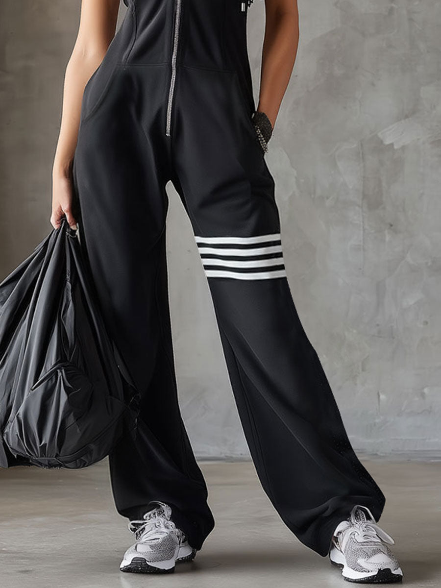 JUDITH |  MONO CON CAPUCHA