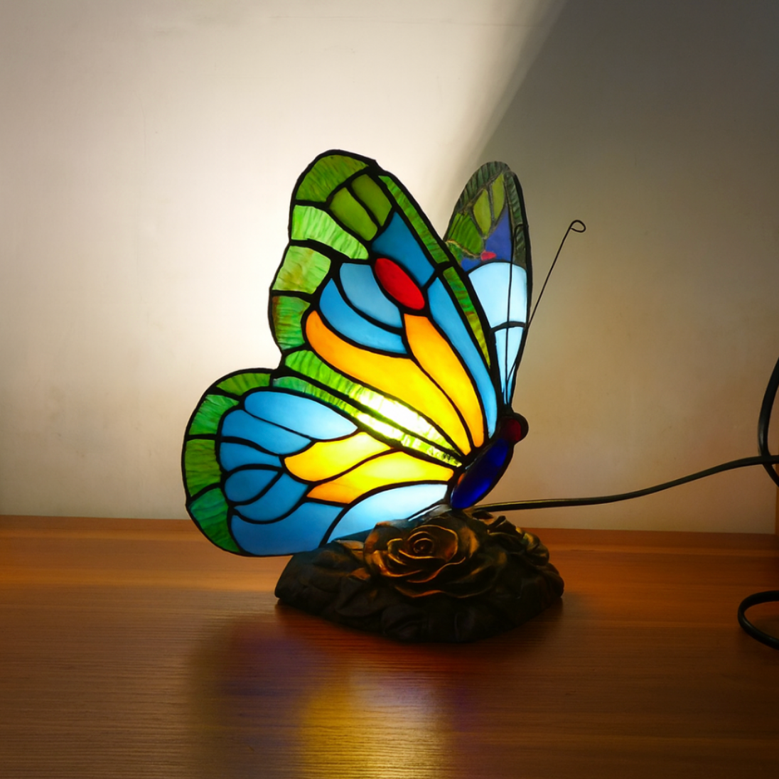 Lampada Farfalla Blu Scolpita – Aurea Montiel
